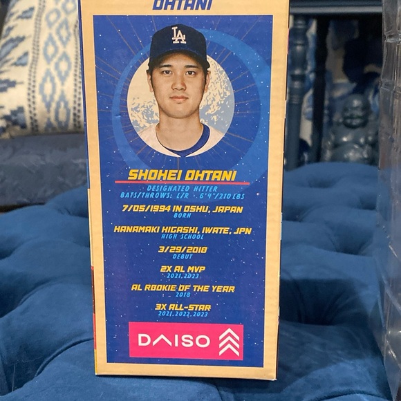 RARE-GOLD Shohei Ohtani & Dog Decoy LA Dodgers Bobblehead 8/28/2024 (< 1% gold) - Picture 9 of 13